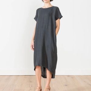 BLACK CRANE Cocoon Dress